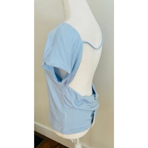 Women's Light Blue Short Sleeve Top with an open, drape back large 
l